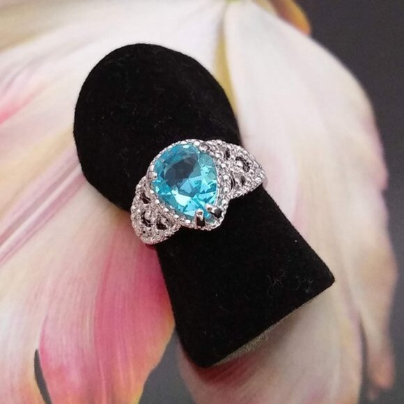925 Sterling Silver Pear Shape Blue Topaz Gemstone Ring Size 8 Women Gift - Picture 1 of 8
